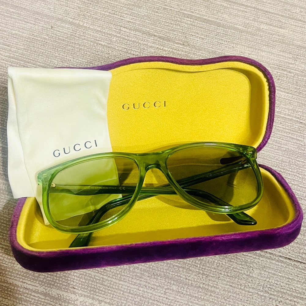 Authentic Gucci  Sunglasses - Green | Oversized Frame | New